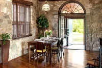 Cole Springs Historic Buda Cottage: Tower, Hill Country, 14.6 Acres!!! - 4つ星