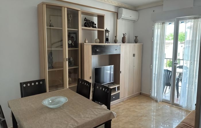 Beachfront apartment (pet friendly)