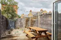 Beautiful 4 bedroom cottage near the beach in Whitstable