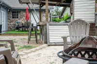 Arlington Retreat Near Stadiums and Six Flags - บังกะโล