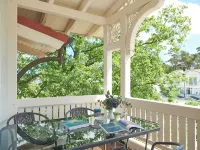 Top location in Baabe: Bright vacation apartment with terrace just 5 minutes from the beach Hotels in Baabe
