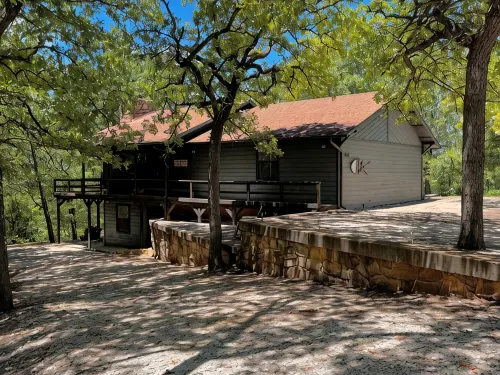 Where the Magic Cabins - Near Turner Falls!