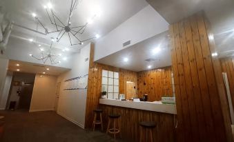 76 Express Hotel (Xinzheng Sias International College)