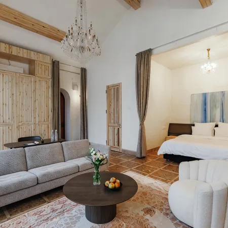 Pole Boutique Hotel