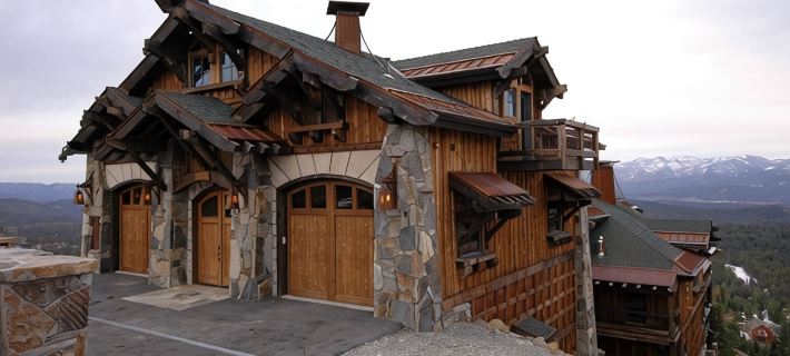 8 Bedrooms, Sleeps 18, 12 bath, Movie theater, Spa, Hot tub, ELEVATOR Hotels in Truckee