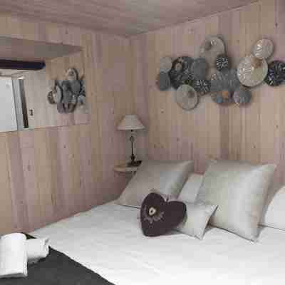 Luxurious Chalet in a Quiet and Ideal Location - Classified Rooms
