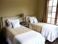 Villa della Luna, an authentic Tuscan Villa in Montaluce, license #3857 - Villas