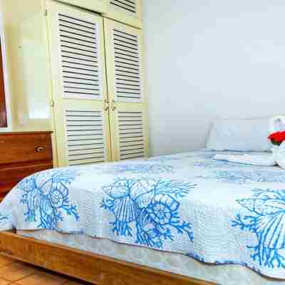 Casa Magdaluz, Recently Renovated Beach House with Great View!! Rooms