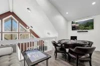 New Modern Luxe Lakeview Retreat: Lake Access, HotTub, Game Room, Firepits, Pets - 4-Star