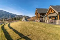 Leavenworth Chalet - 5 min to downtown ~ Amazing views of the Cascades!
