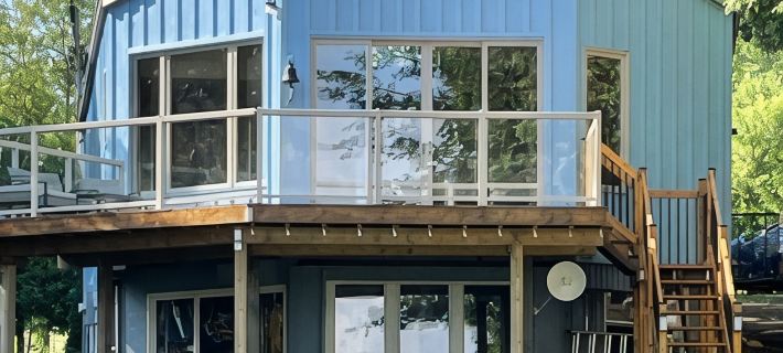 Private Waterfront Getaway on Townsend Lake Hotels in Grey County