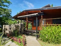 Absolute Beachfront Holiday Cottage with Private Saltwater Pool on Savusavu Bay