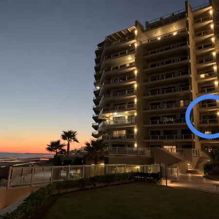 Fresh Remodel - 1BR 1BA Gorgeous Ocean Front Condo at Las Palomas - Cristal 306