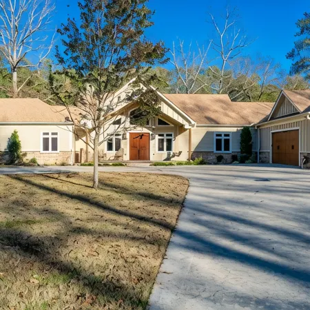 Luxury Retreat on Little Mo River, Fish From Private Docks, Kayaking, Serenity