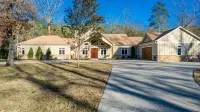 Luxury Retreat on Little Mo River, Fish From Private Docks, Kayaking, Serenity - Boutique