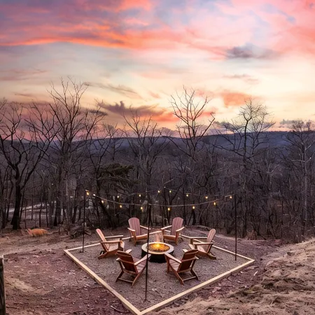 Secluded WV Retreat Hot Tub, Fire Pit & Kayaks