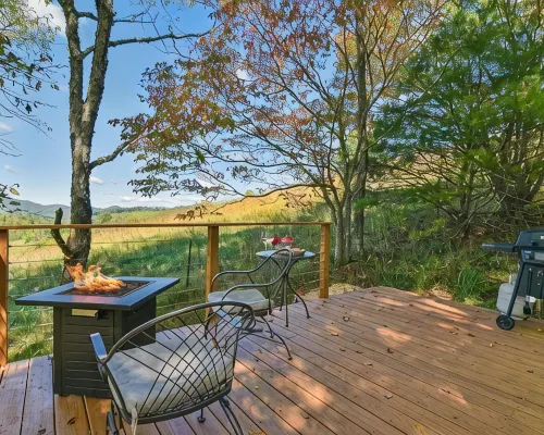 Private & Peaceful A-Frame Cabin: the Hideout Hotels in Yancey County