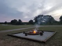 Cabin for two on 160 Acres,less than 20 min from Choctaw Casino Durant OK