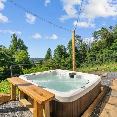 Hottub + Pet Friendly + Mountain View + Skyline Dr + Wineries