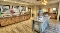Hampton Inn & Suites Braselton - breakfast
