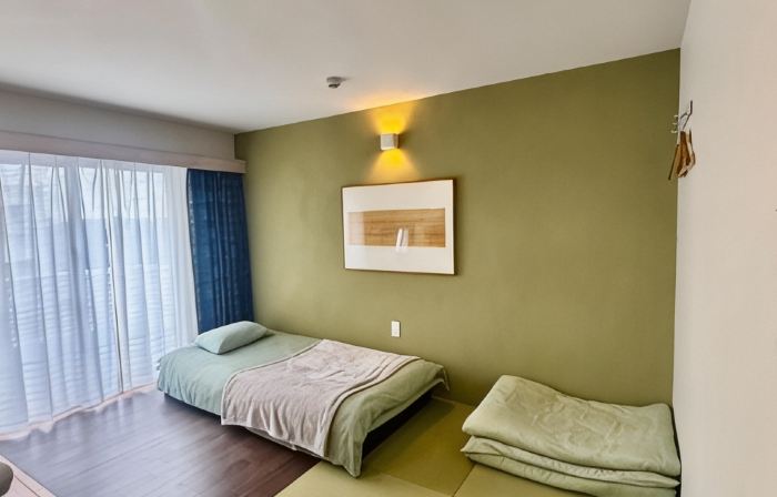 Room Biotop Yomitan