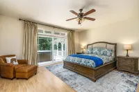 Luxury Home In Arnold With Tons of Privacy & Space - balcony