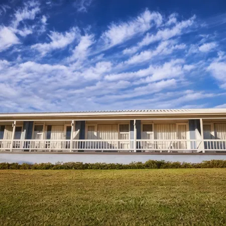 Harbour View Apartments