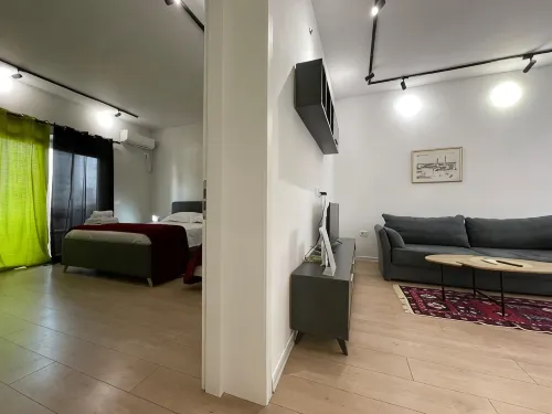 Kadare City-Center Apartment with Balcony