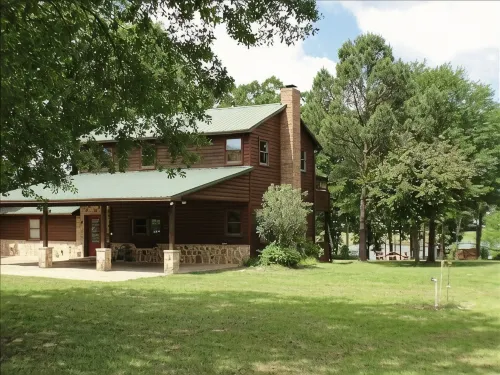 Waterfront Cabin on Lake Fork~Private Ramp, Open-Air Dock & Lift. Pet Friendly! - 4-Star
