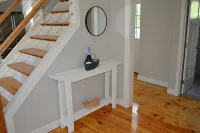 Plymouth Home, Pond and Private Beach Access - 방갈로