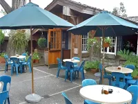 Coast Village Inn