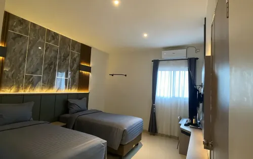 New Nusa Indah Hotel Kadipaten - 2 stelle