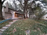 Alta Sierra Village Inn - 2-Star
