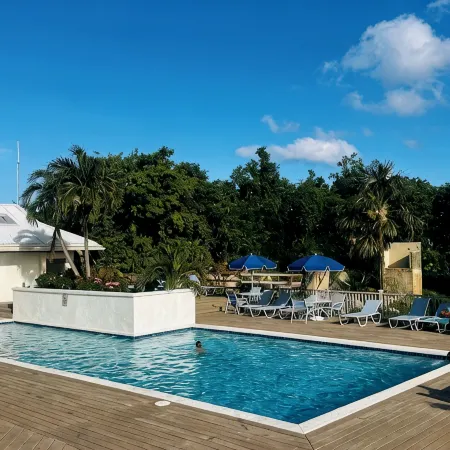Sun-Kissed Days & Starry Nights with Endless down-Island Views!