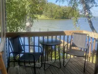 Little Blue Cottage Hotels in Lenroot