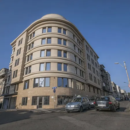 Abba Hotel Отели рядом с достопримечательностью «Voždovac»