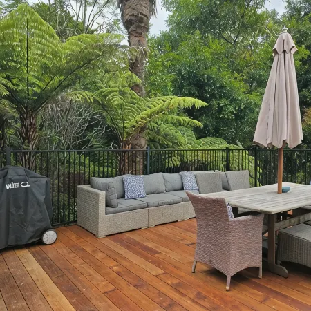 Bush clad oasis in the heart of Paihia