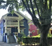 Cambie Lodge - Bed and breakfasts