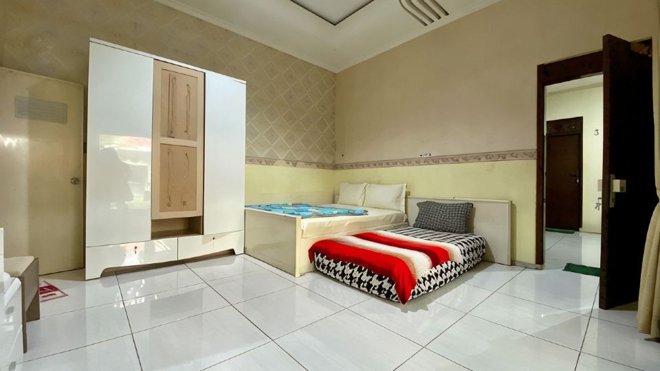 Homey Guesthouse Near SBY Zoo Syariah