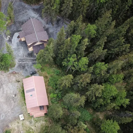Upper Paradise Log Cabin - Nightly Rental in the Woods