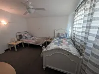 Near the park! 3-bedroom house with wifi and AC - 2-Star