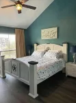 New! Lakefront 2-bedroom Condo. Newly remodeled. - Balkoner
