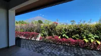 Asri Rinjani Hotel - Mountain view