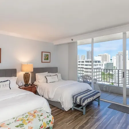 Spacious 2bd/2br with ocean and panoramic views!