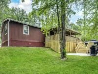Coco Villa-Hot tub,kayak,paddle,VOLLEYBALL&GAMES! Hotels in Trinity County