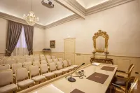 Hotel Cavour - 3-Star