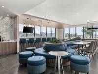 Residence Inn Laval Hotele w: Laval