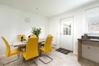 Kvm - Thorpe House