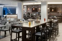 SpringHill Suites Clearwater Beach - Breakfast