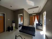 Cozzy AV Home - Parkplatz